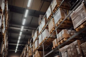 KI in der Logistik: Use Cases & Pilotprojekte